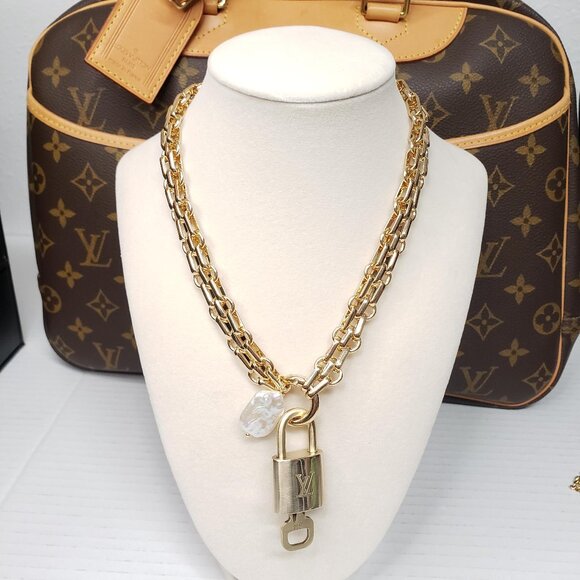 Authentic Louis Vuitton Lock & Key w/ Unbranded Stainless Steel Chain Necklace - Picture 2 of 16